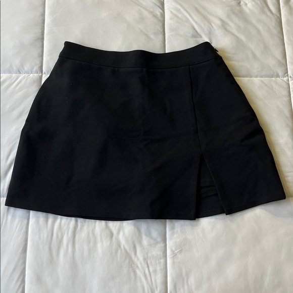 Hollister Dresses & Skirts - Hollister black mini skirt